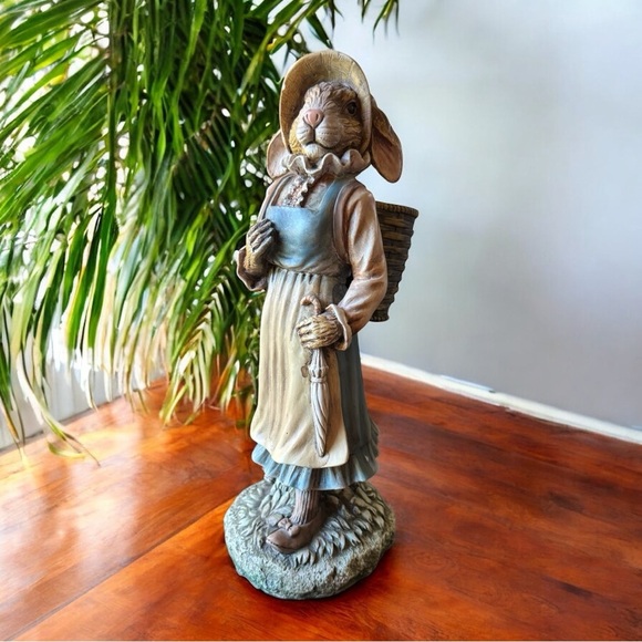 Henri Chrisdon Resin Mrs. Rabbit Garden Statue Planter - Picture 1 of 13